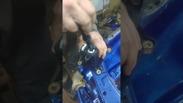 Установка ремкомплекта кулисы f23 opel vectra a #opel #opelastra #opeltuningegypt #opelmeriva смотреть онлайн