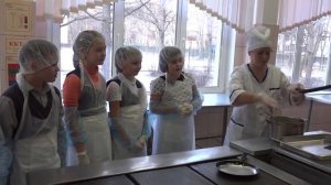 Как приготовить блинчики в школьной столовой