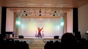 Народный танец " На лавочке"