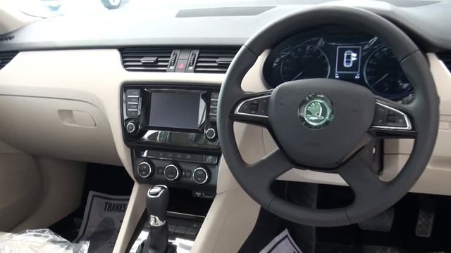 Skoda Octavia Interiors 2015 DSG Gearbox  Back Seat Space