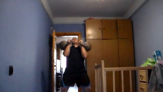 Толчок гирь по 24 кг 40 раз менее чем за минуту. смотреть онлайн