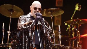 Тенор (высокий мужской голос) в металле.