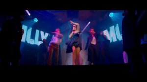 Красивый мальчик хоп хей