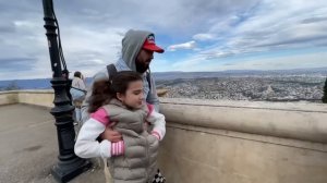 Едем в другой город! Камиль и Амина на дне рождение у двоюродного брата. Какой подарок они сделали?