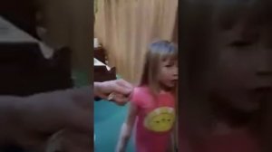 надя вырывает зуб