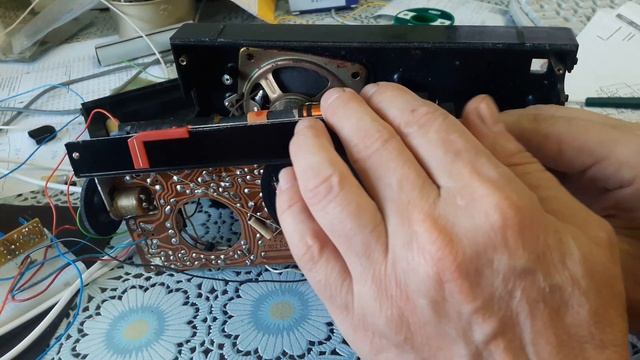 Планка ФМ в Россию 303. Без сомнения - лучший вариант сохранения этого приемника. смотреть онлайн