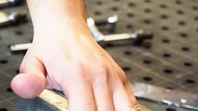 Как намертво склеить металл и дерево. Результат даже меня шокировал. Мёртвая хватка. смотреть онлайн