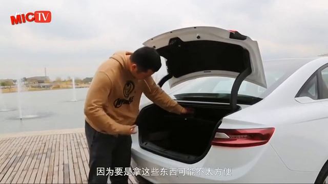 Geely GE11 affordable electric car from China .Не дорогой доступный электромобиль Джили смотреть онлайн