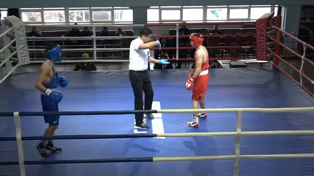 Бокс. Кубок группы компаний "Милан". Финал 57 кг. Ислам Иманидинов (KGZ)-Асылбек уулу Акжол (KGZ) смотреть онлайн