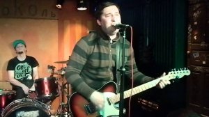 Дельфины (экс-Мёртвые дельфины) - Клофелинщица (СПб, "Цоколь", 22.12.2013)