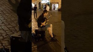 Гитара, Рим, Италия, классно играет на гитаре, музыкант, Площадь Джордано Бруно.,