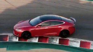 Так выглядит разгон Tesla до 100 км/ч за 2 секунды.