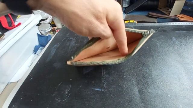 Простой и удобный клатч из кожи + выкройка PDF смотреть онлайн