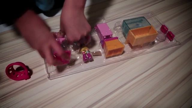 UNBOXING HAPPY PLACES SHOPKINS HAPPYVILLE HIGH SCHOOL PLAYSET смотреть онлайн
