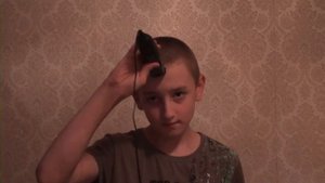 Стригусь налысо (делаю ещё и ирокез)