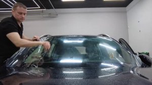 Оклейка бронепленкой лобового стекла на  Mercedes GLS