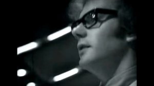 Herman's Hermits - Something's Happening  (performed live in 1968)(Stereo Mixed)