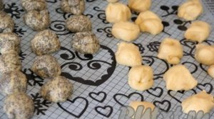 Красивые булочки с маком