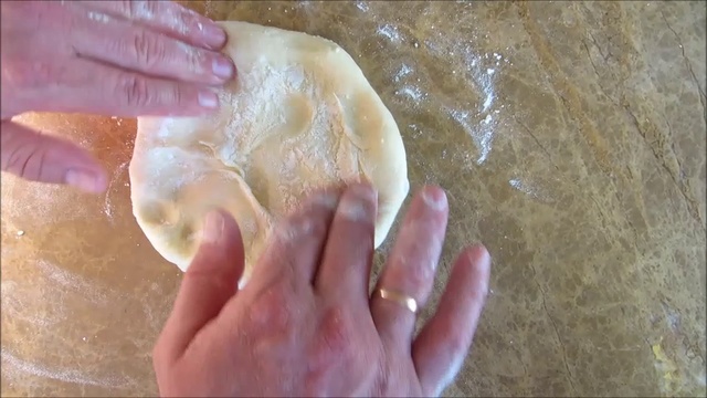 ЧЕМ УДИВИТЬ И НАКОРМИТЬ СВОЮ СЕМЬЮ! ХВАТИТ ВСЕМ, КУЛЕБЯКА С КАПУСТОЙ!