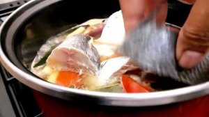 EP.101 How to cook Thai Spicy Tomyum Fish/Tomyum Pla./everyone can cook Thai Food