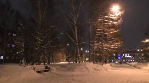 Вечерний Кемерово Зима Снег Люди Прогулка