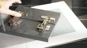 Петля с доводчиком UNIHOPPER