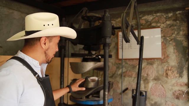 ¿Cómo Se Fabrican los sombreros de Palma? | Sombreros La Nutria смотреть онлайн