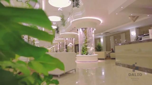 water curtains, струнные, нитевидные водопады  в интереьре отеля  Design Hotel Lobby, интерьер СПА