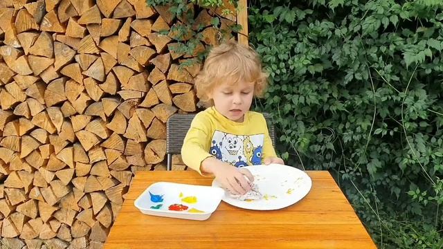 Знакомство с хамелеоном. Развивающая игра- поделка детскими ручками. смотреть онлайн