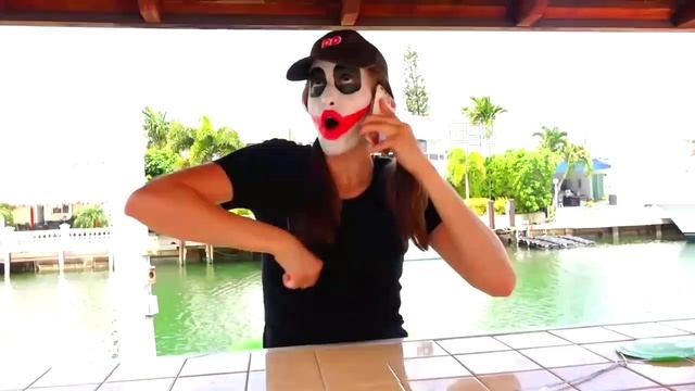 Bad Baby Вредные Детки Утопили Джокера! Kids PUSH JOKER INTO POOL! Funny Movie Toys Video смотреть онлайн