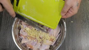 Сюрприз! Новый вкус для курицы Сода в маринаде, попробуйте посмотреть, что происходит!