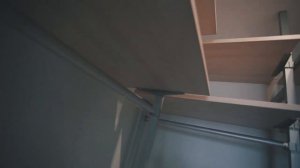 Гардеробная с раздвижными дверьми