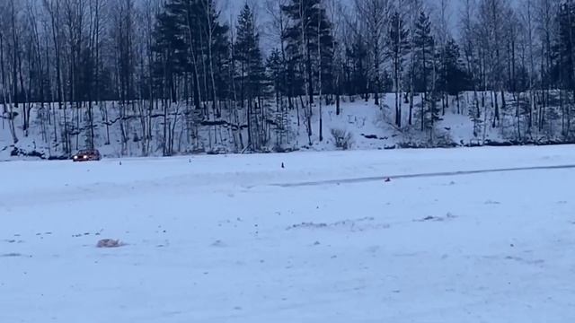 Аутлендер-3 на гоночной трассе. Лёд. смотреть онлайн