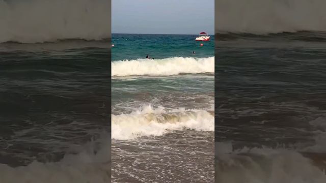 Ну и волна! / Indian ocean / Индийский  океан #indianocean #waves #see #океан #волны #fujairah