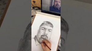 Портрет мужчины простым карандашом с фотографии. Fotoğraflı basit bir kalemle bir adamın portresi.