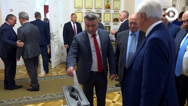 В Пензе состоялась первая организационная сессия регионального парламента седьмого созыва смотреть онлайн