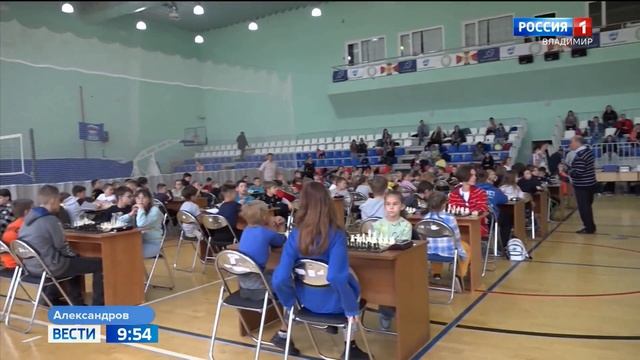 В Музее-заповеднике "Александровская слобода" прошел шахматный турнир на кубок Ивана Грозного смотреть онлайн