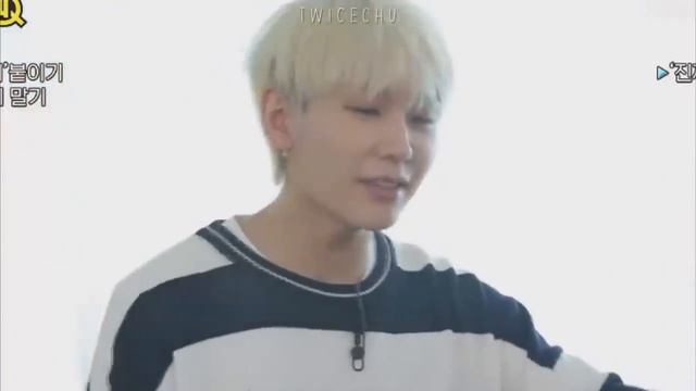 yeji and hyunjin being siblings