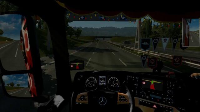 khai truong xe dau keo mercedes benz смотреть онлайн