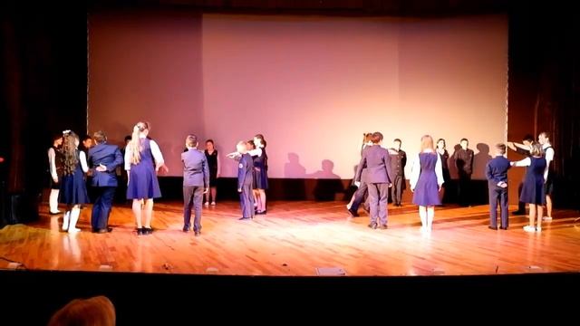 Фрагменты праздничного концерта, посвященного окончанию учебного 2021-2022 года смотреть онлайн