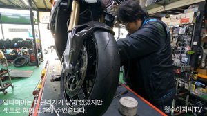 Pirelli Diablo SuperCorsa SP V3 ( BMW S1000R 2022 ) _ Changed Tire