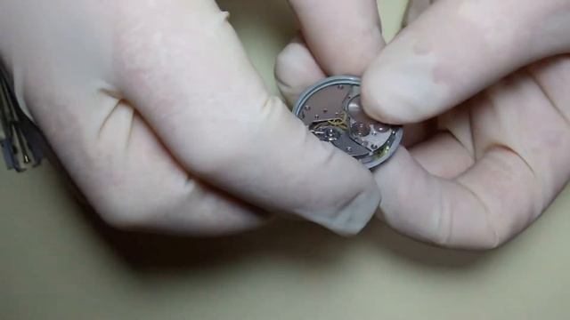 Как снять стрелки с часов? Как снять циферблат с часов? Как поменять стрелки и циферблат часов? смотреть онлайн