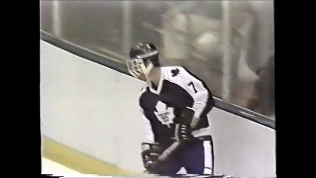 Game 5 1978 Stanley Cup Quarterfinal Maple Leafs at Islanders (full CBC broadcast) смотреть онлайн