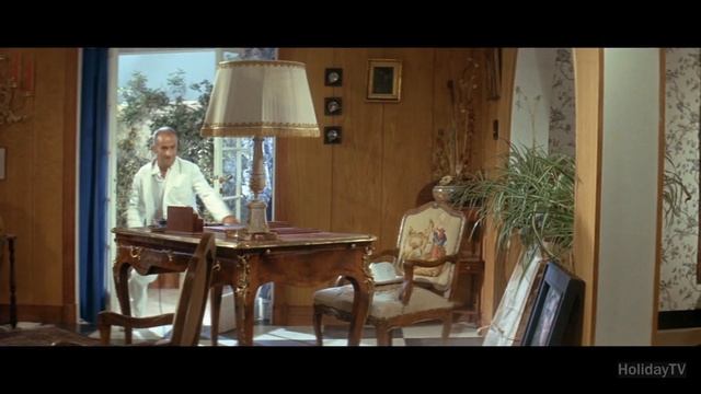 Жандарм из Сен-Тропе.Крюшо убегает от старшины Жербера. смотреть онлайн