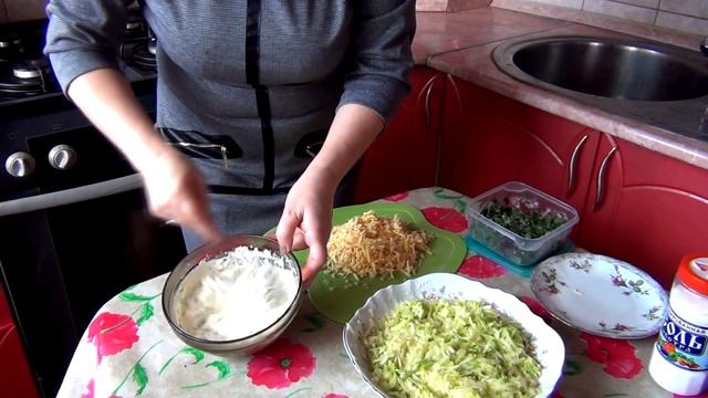 Запеканка из кабачков в духовке. Casserole of zucchini. смотреть онлайн