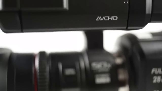 Descubre la cámara de hombro Panasonic AG-AC8 смотреть онлайн