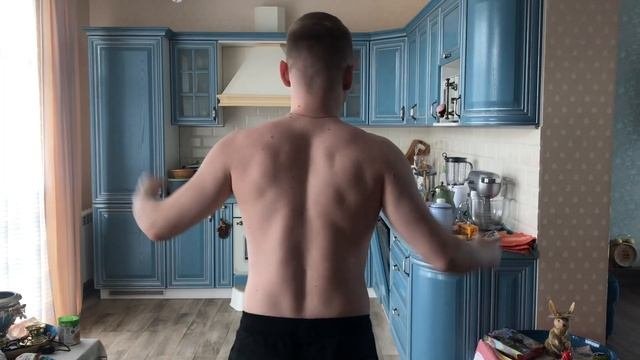 10000 отжиманий. Что будет если отжиматься каждый день.