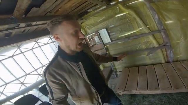Уличная печь-мангал из камня и бочки. Уличный очаг из камней.