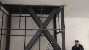 Гидравлический ножничный подъемник для бытовых целях