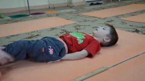 Лечебная ФизКультура при ДЦП (ЛФК) + приседание у турника-лесенки. Выпуск 3